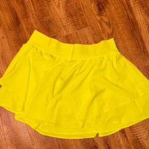 Women’s Lululemon court rival skirt